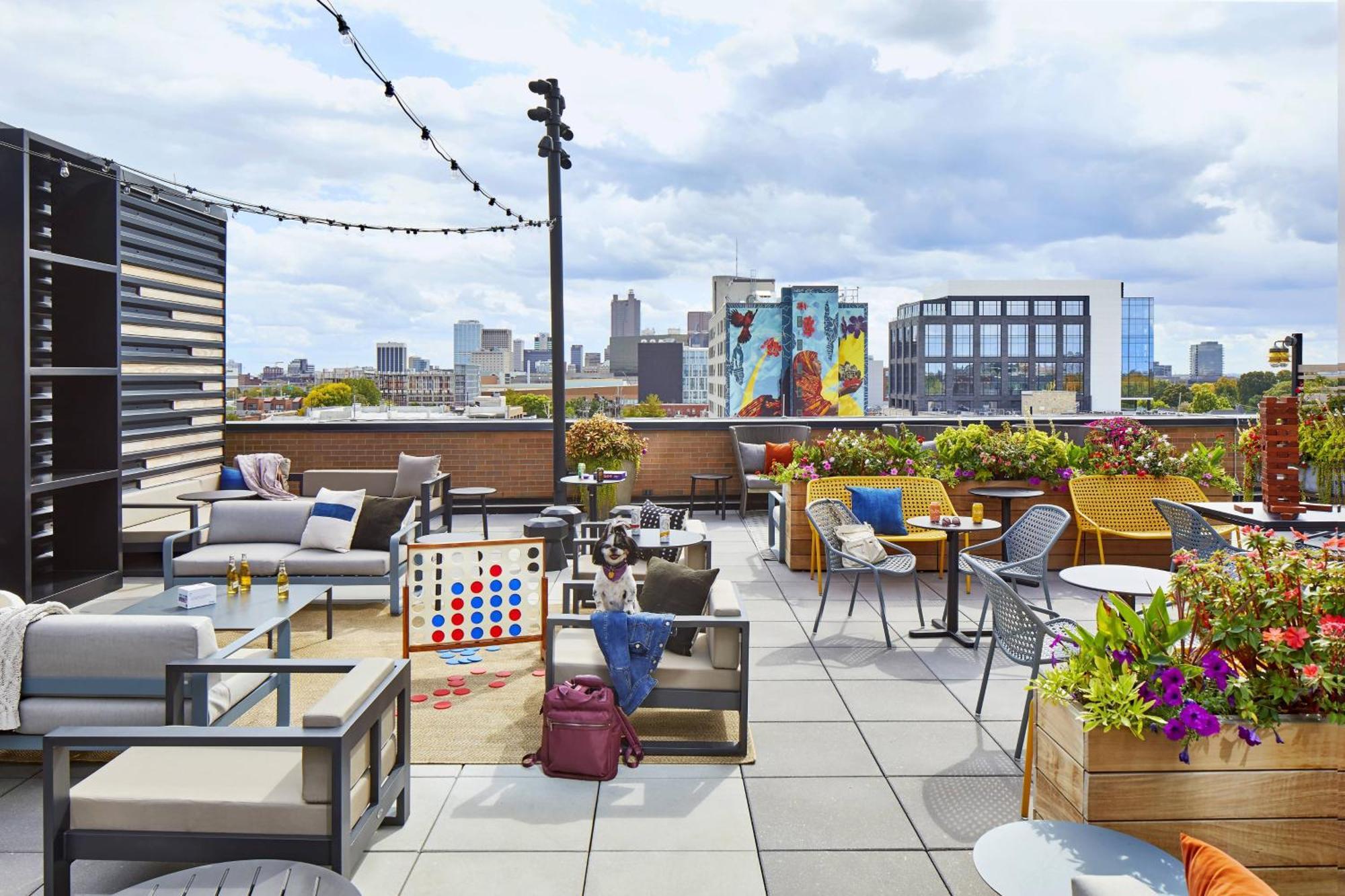 Moxy Columbus Short North Exterior foto